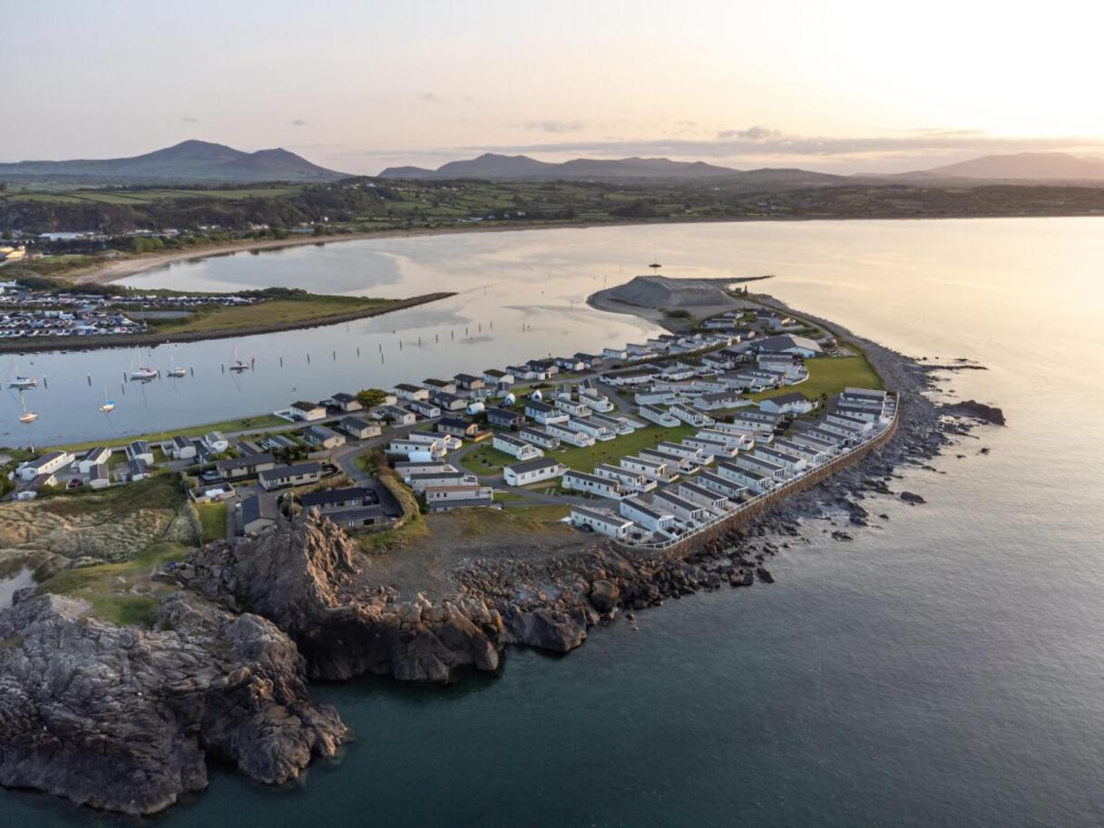 Gimblet Rock Holiday Park Pwllheli Exterior photo